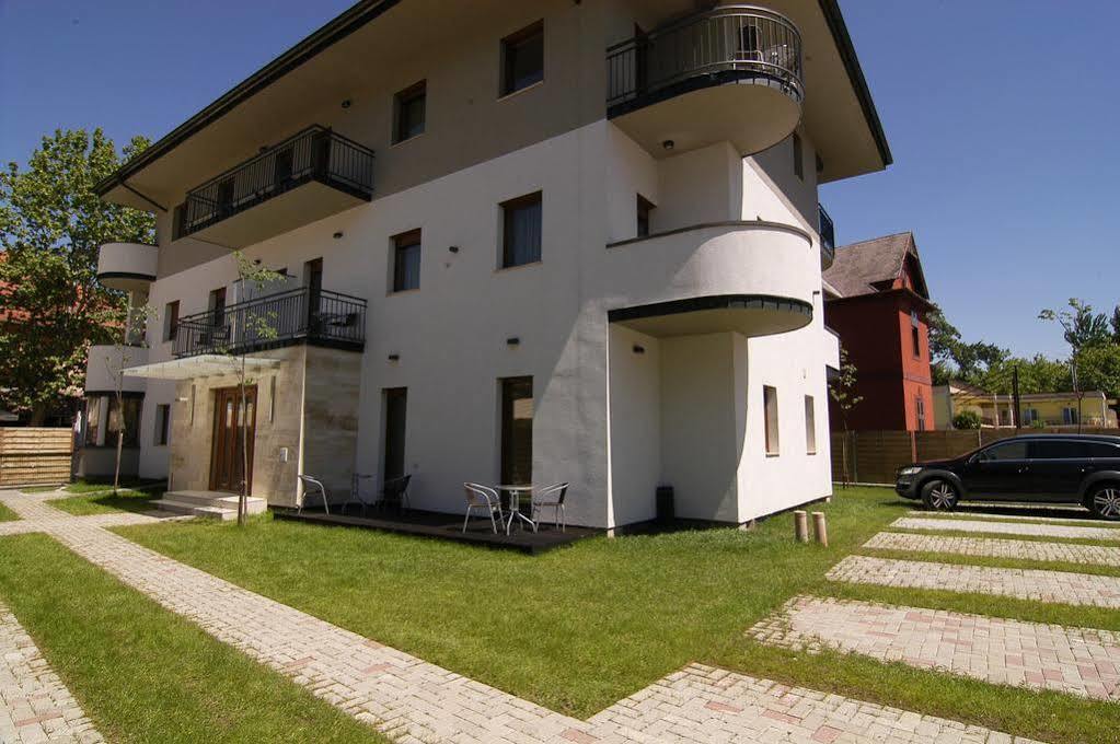 Hotel Corso Сиофок Екстериор снимка